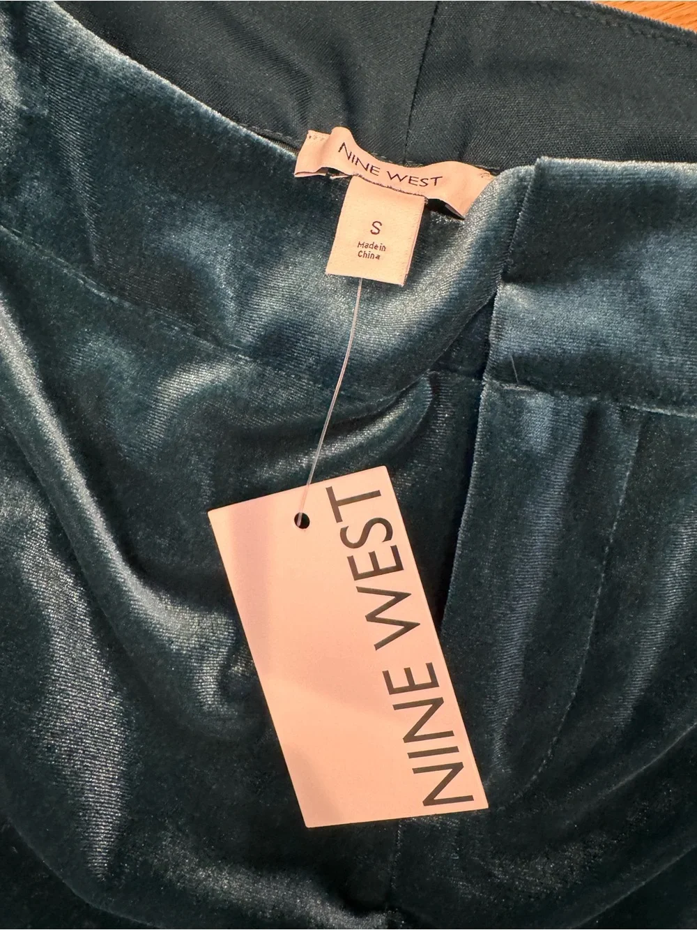 Nine West Velvet Blazer & Wide-Leg Pants Set w/ Mock Neck Pleated Top - Green